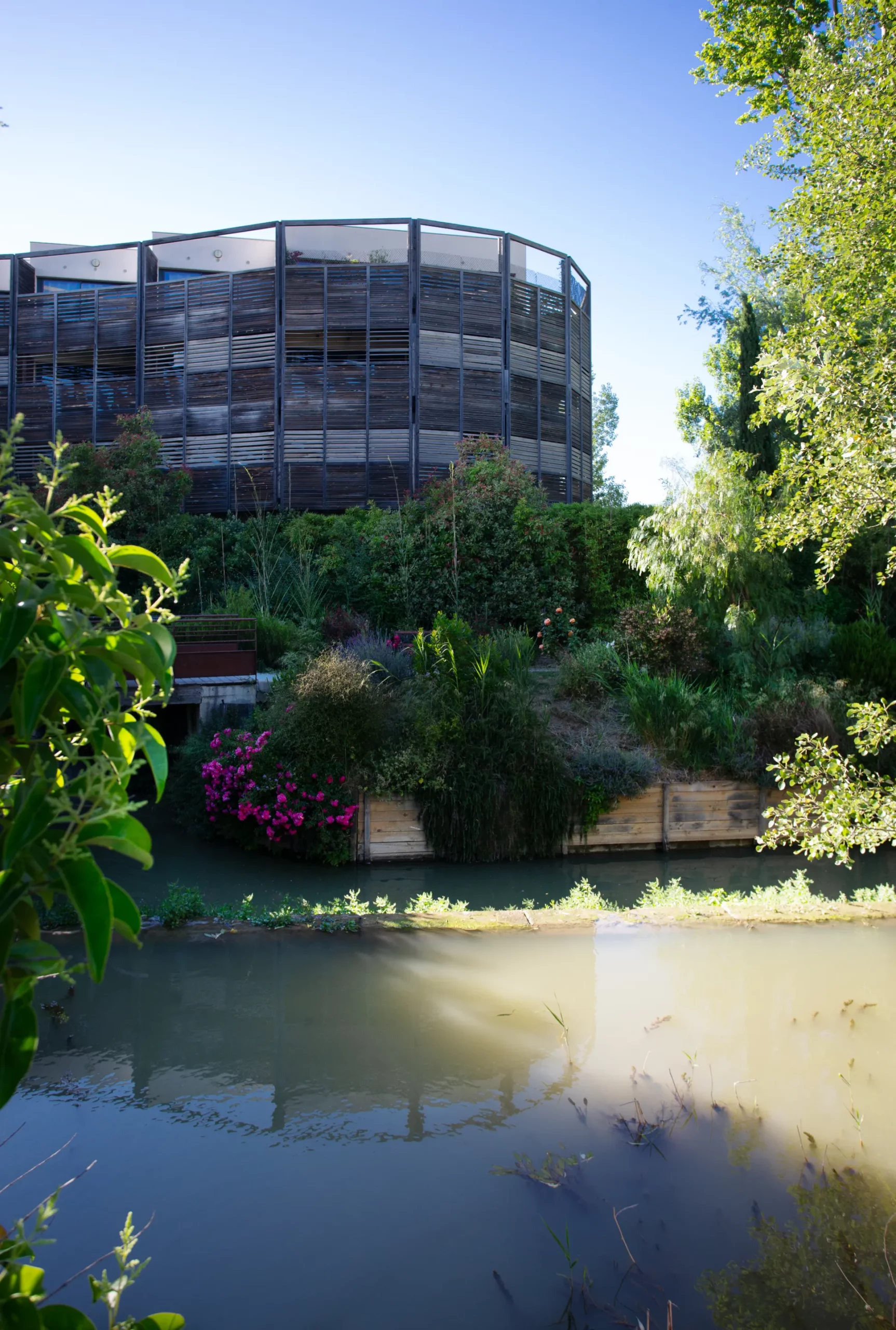 Île du Gua Suites - Résidence hôtelière à Narbonne au coeur d'un jardin Île du Gua Suites - Résidence hôtelière à Narbonne au coeur d'un jardin