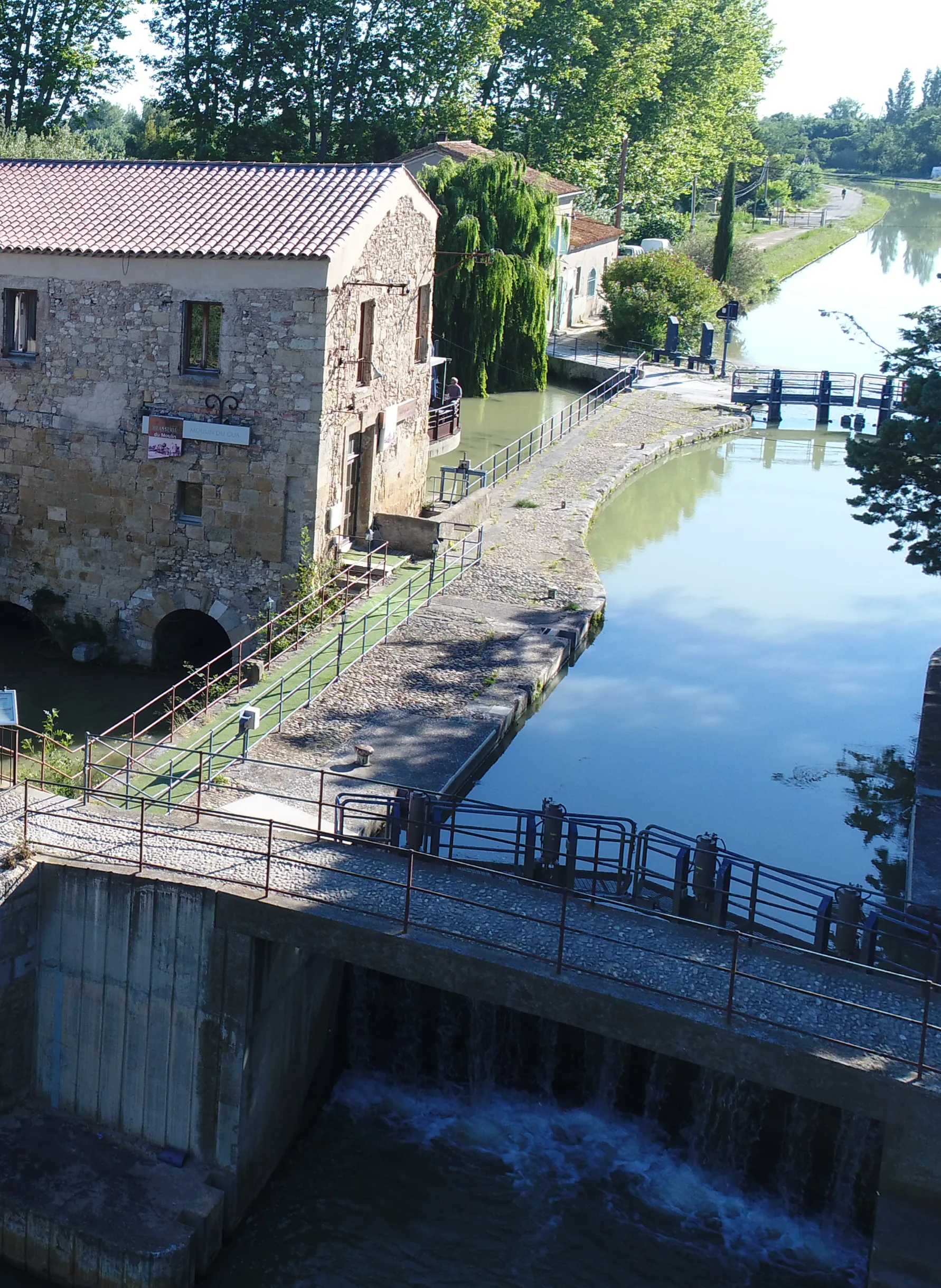 Île du Gua Suites - salles de séminaires à Narbonne modulables avec vue sur le canal à Narbonne Île du Gua Suites - salles de séminaires à Narbonne modulables avec vue sur le canal à Narbonne