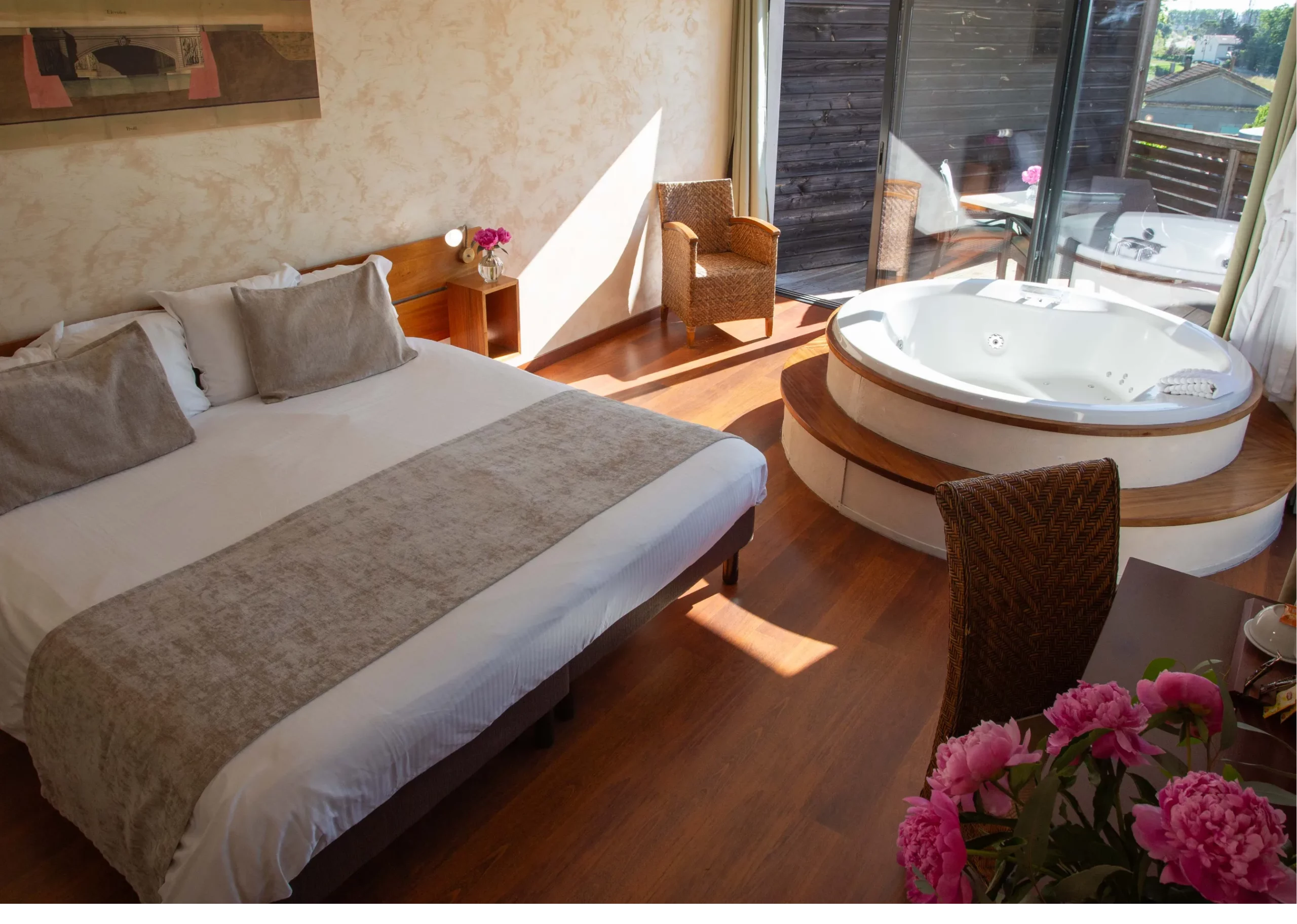 Île du Gua Suites à Narbonne - Suite avec jacuzzi - offrez-lui un séjour romantique Île du Gua Suites à Narbonne - Suite avec jacuzzi - offrez-lui un séjour romantique