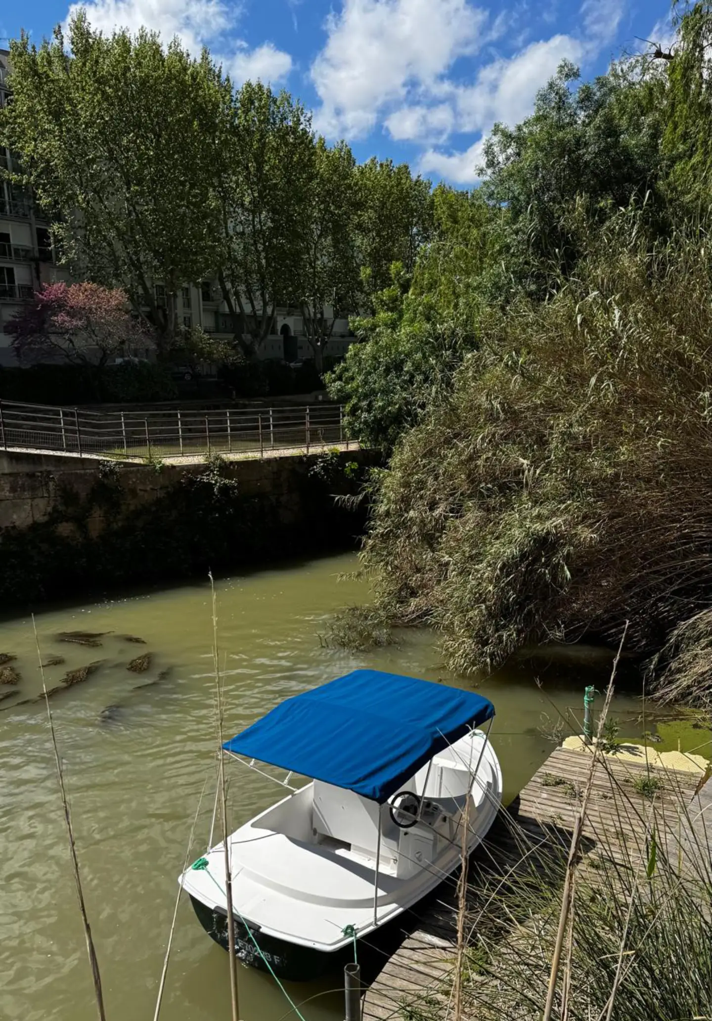 Île du Gua Suites - Résidence hôtelière à Narbonne au bord du canal Île du Gua Suites - Résidence hôtelière à Narbonne au bord du canal