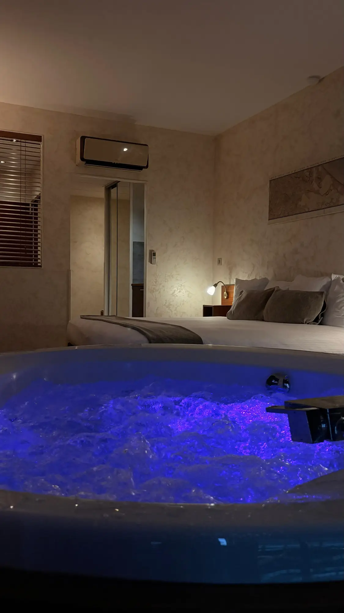 Île du Gua Suites - Suite avec jacuzzi dans une résidence hôtelière à Narbonne Île du Gua Suites - Suite avec jacuzzi dans une résidence hôtelière à Narbonne