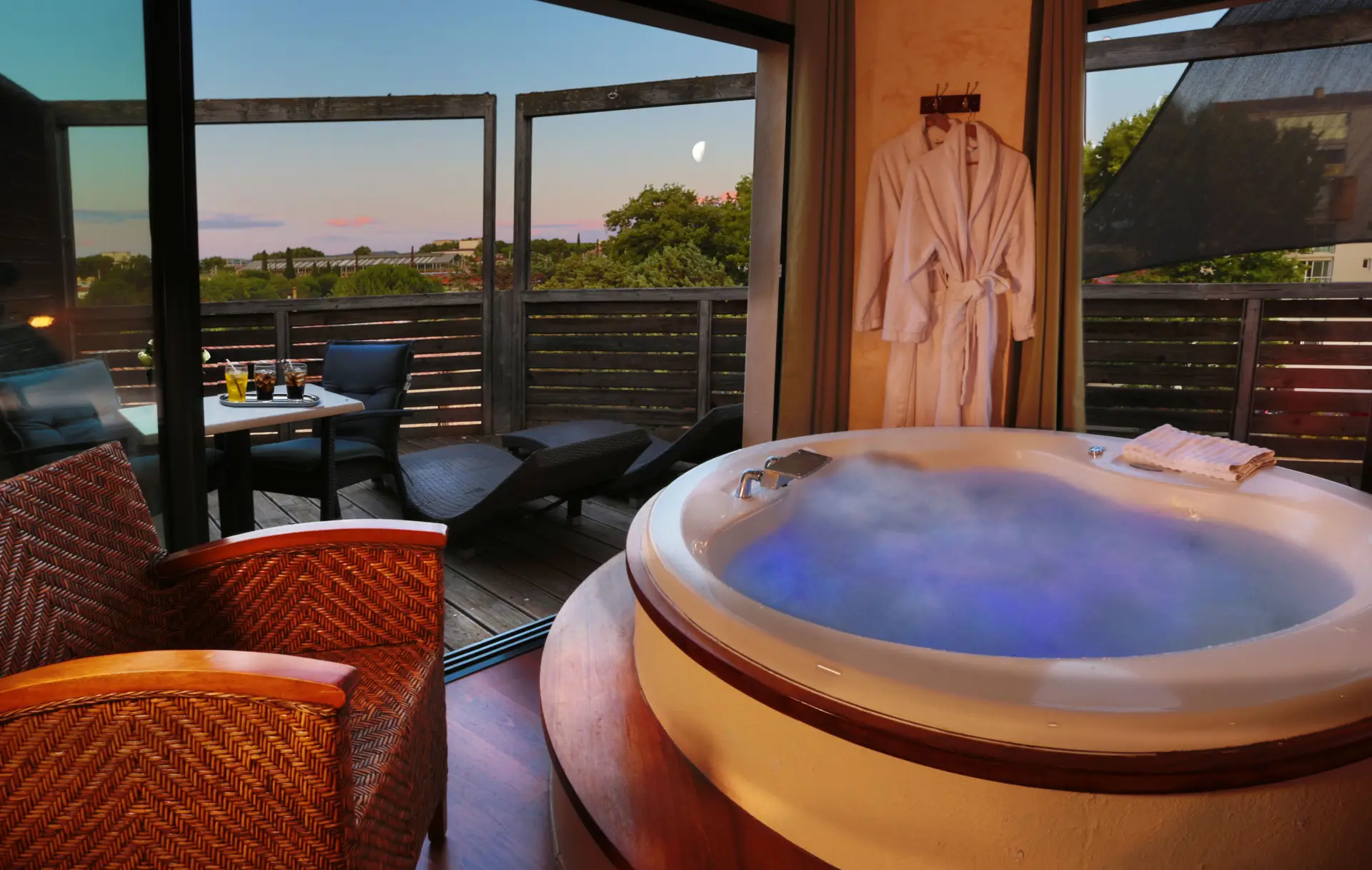 Île du Gua Suites - Suite avec terrasse privative dans une résidence hôtelière à Narbonne